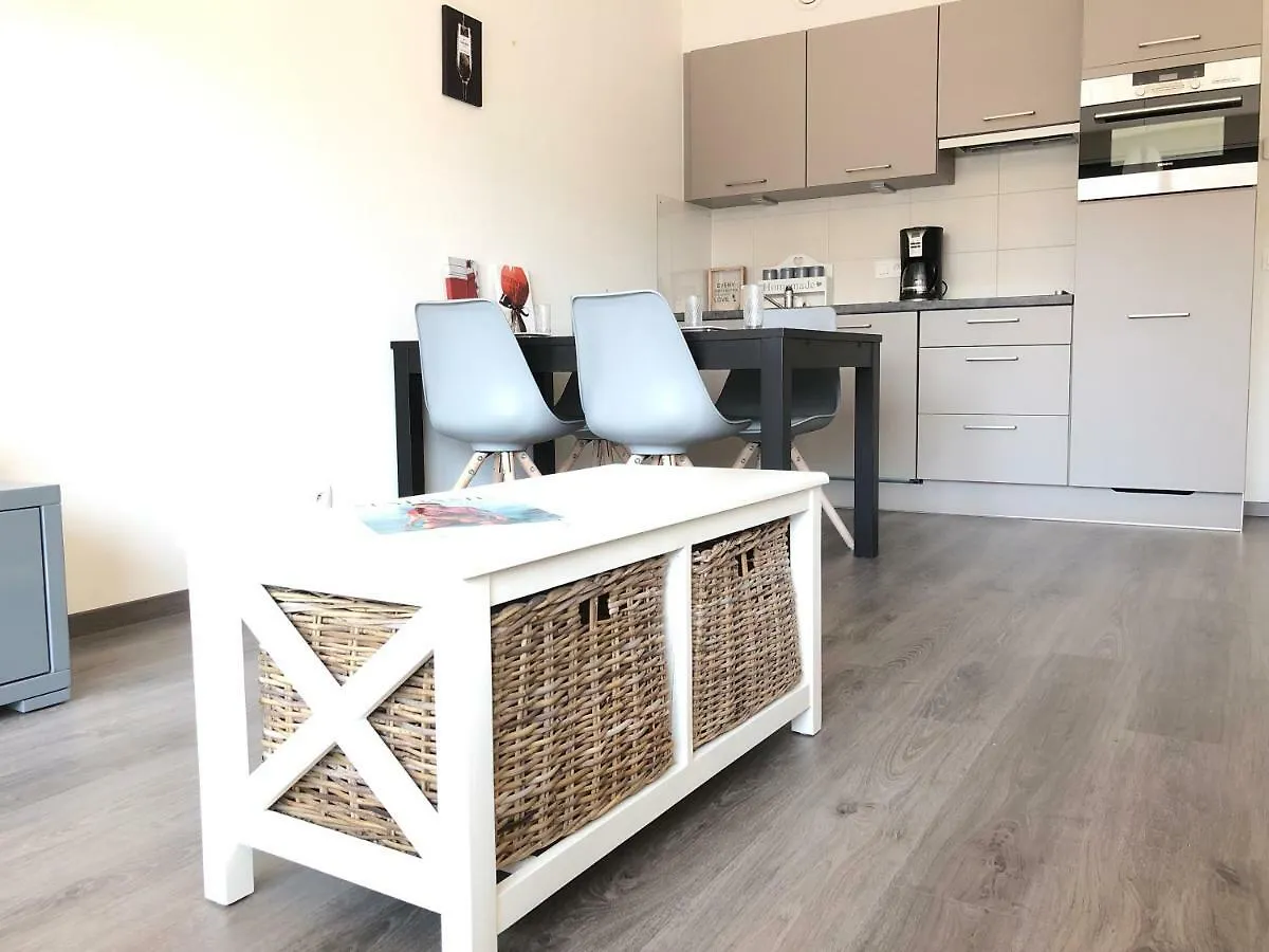 Apartment Crystal Residence - Pool & Beach Ostend