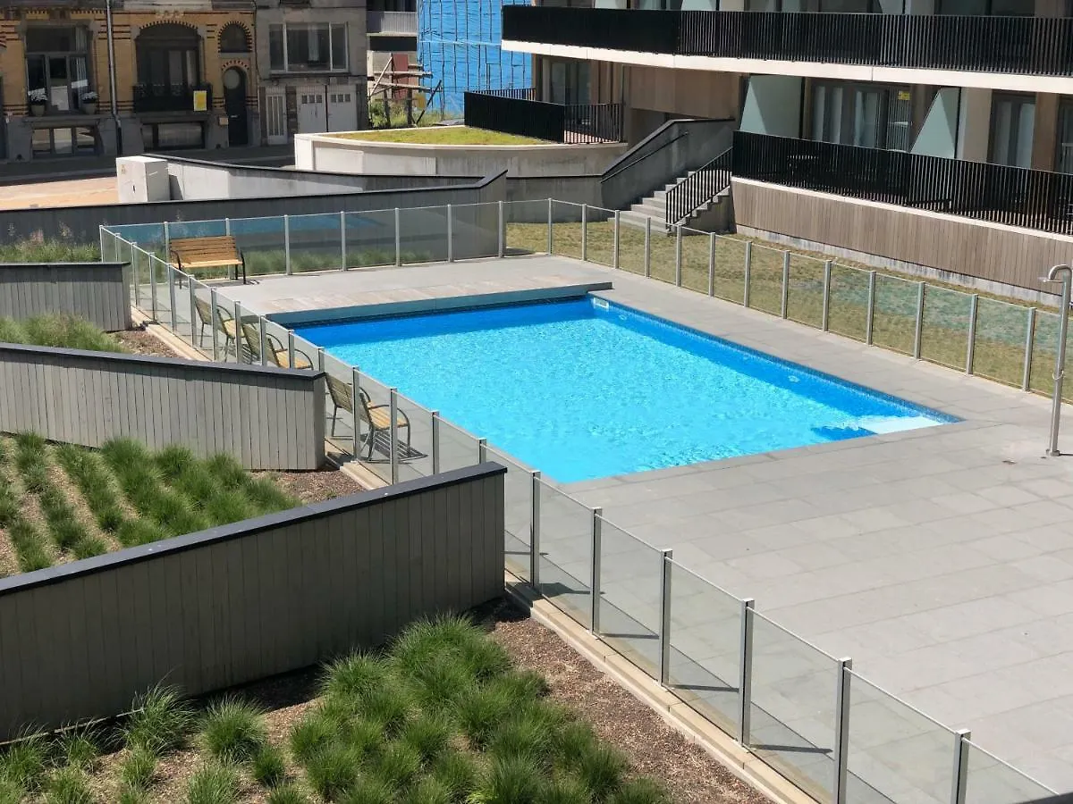 Crystal Residence - Pool & Beach Ostend