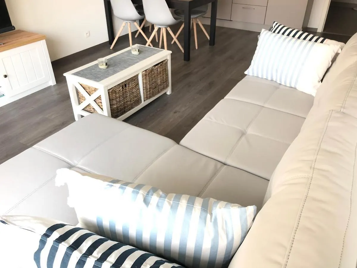 Crystal Residence - Pool & Beach Ostend