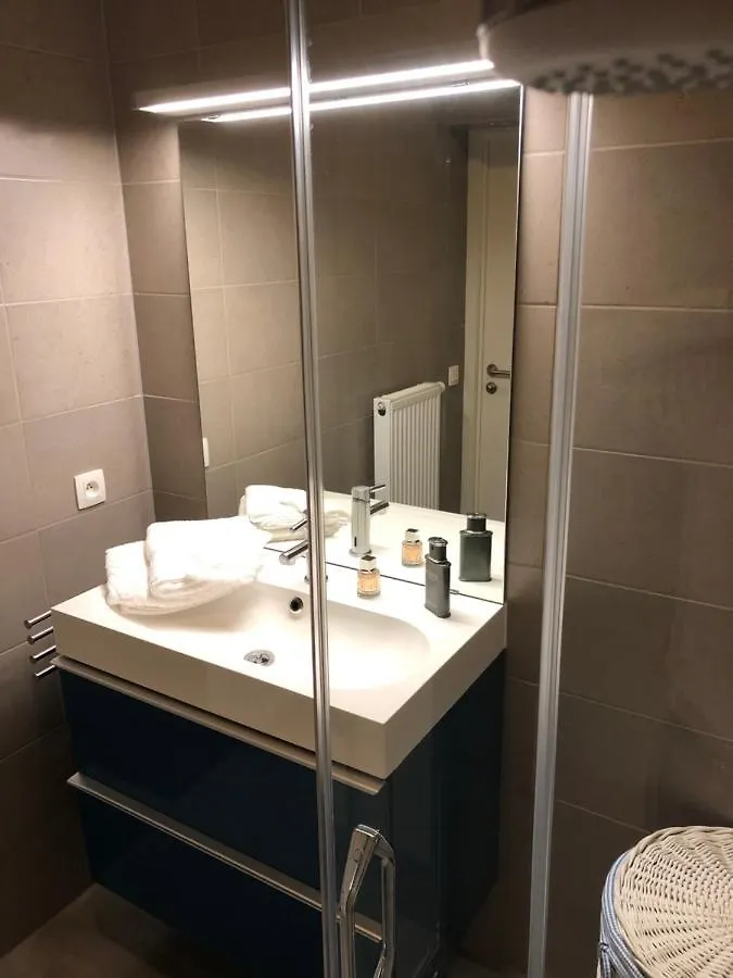 Apartment Crystal Residence - Pool & Beach Ostend Belgium