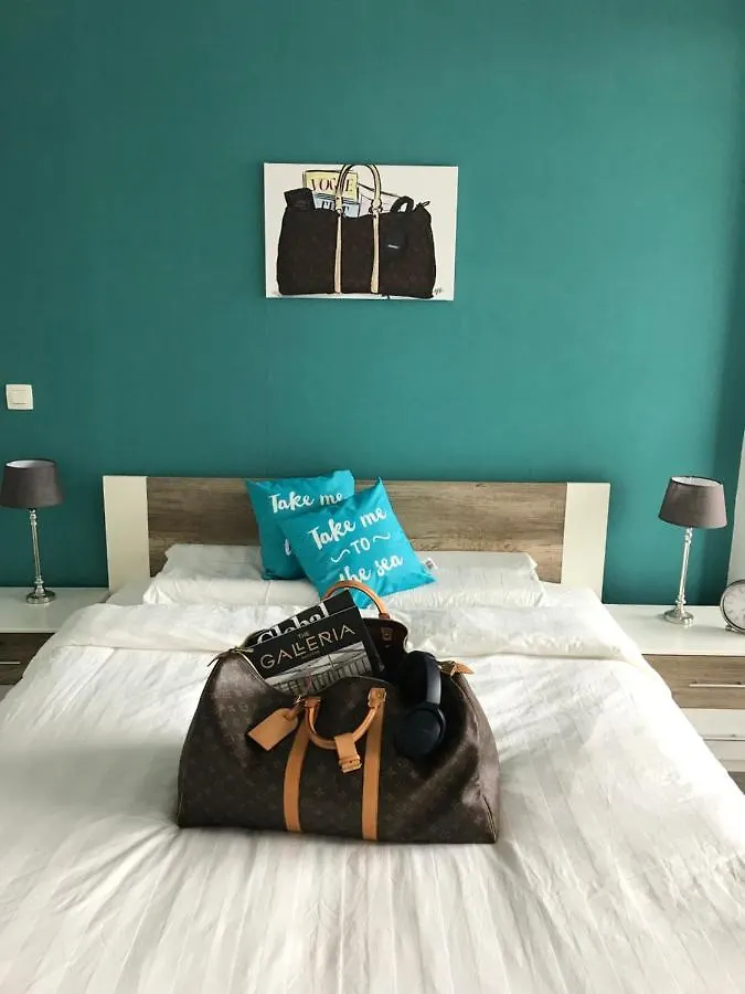 Apartment Crystal Residence - Pool & Beach Ostend