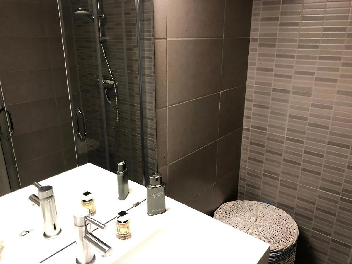 Crystal Residence - Pool & Beach Ostend 0*,  Belgium