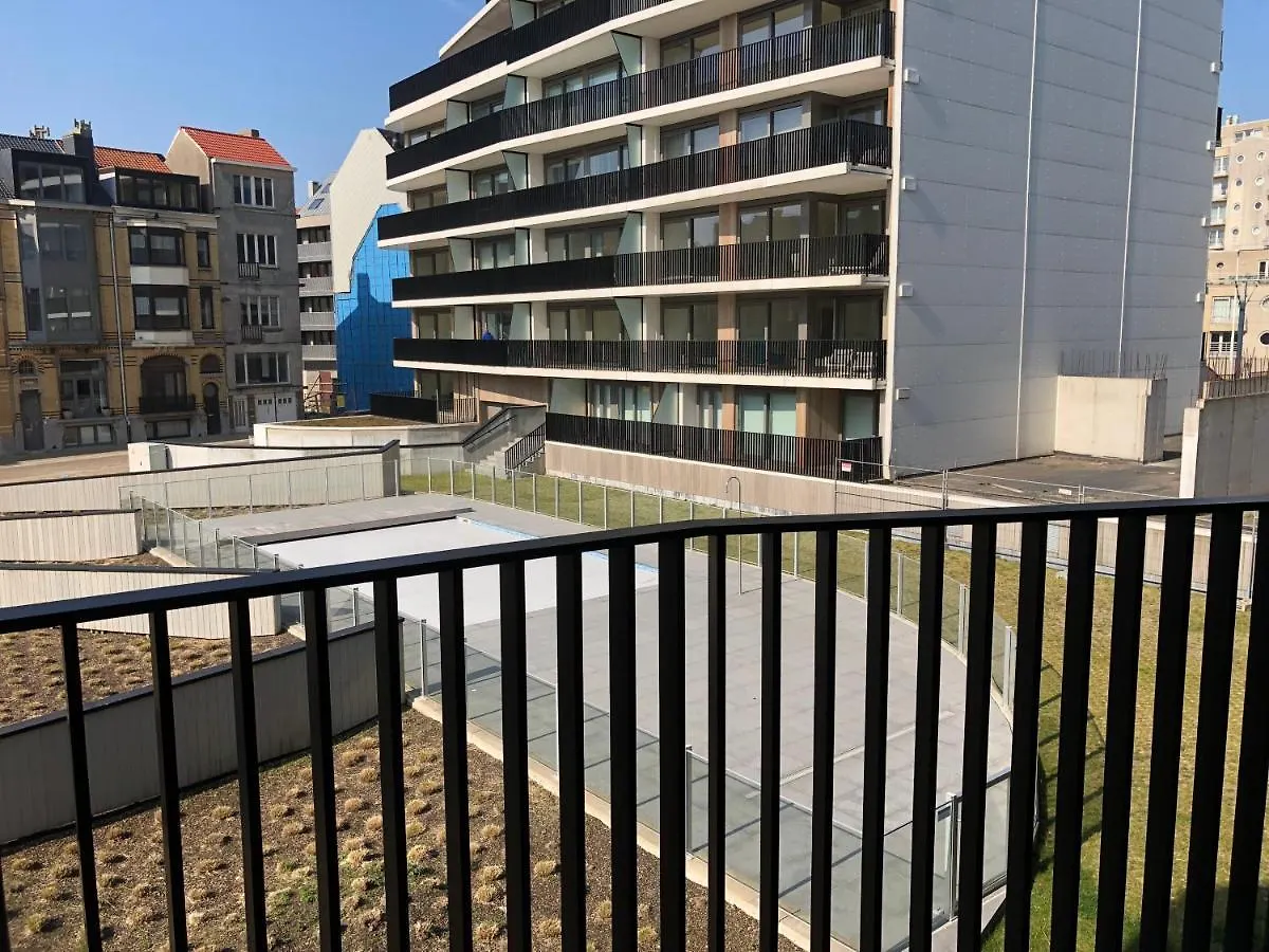 Apartment Crystal Residence - Pool & Beach Ostend